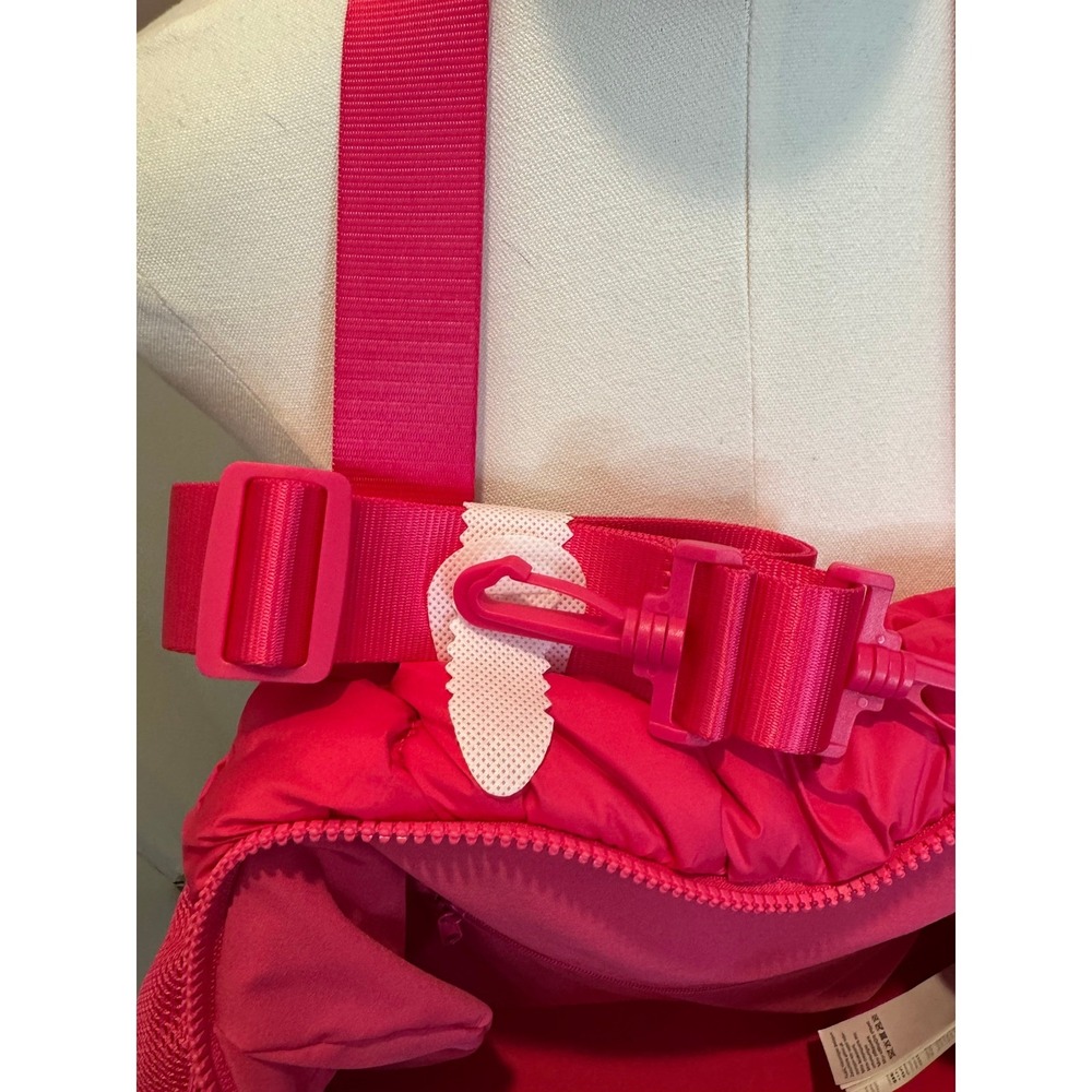 Fabletics Pink Puffer Tote Bag Gym Travel Overnight Bag Large Quilted Nylon NWT - Picture 5 of 6